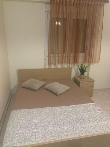 Elin Loft Flogita